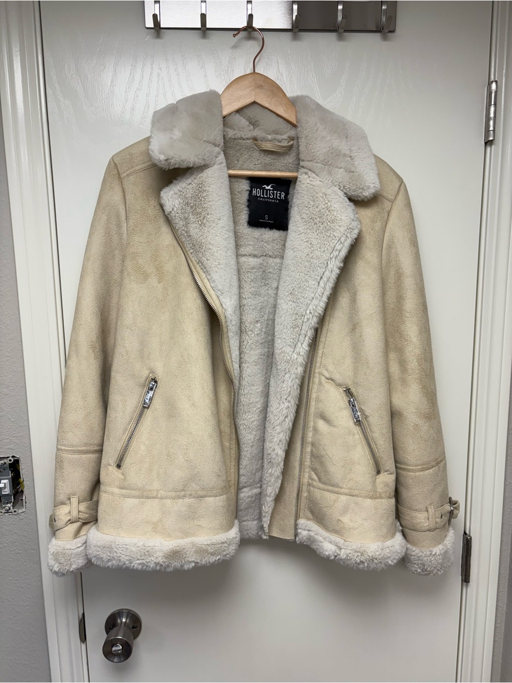 Hollister Cream Faux Suede Shearling Jacket